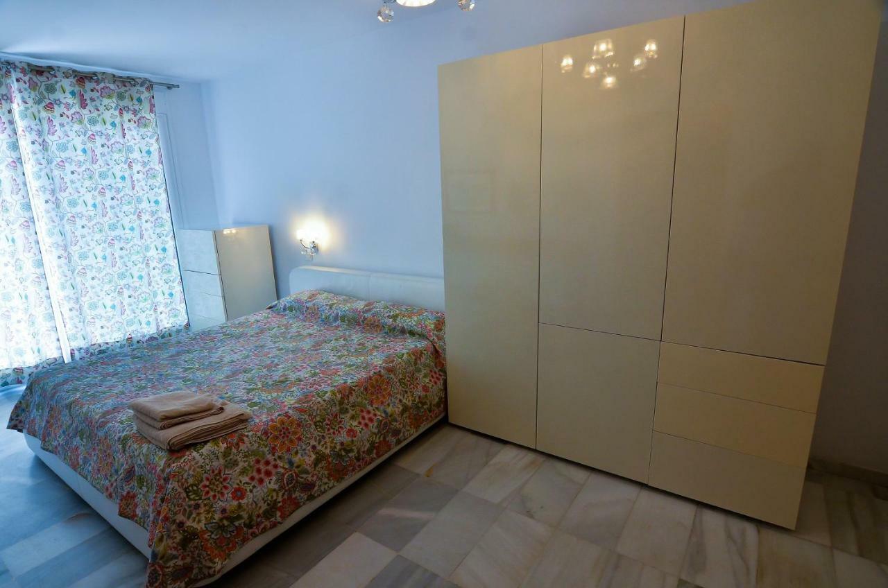 Alcazaba Beach Apartment 3302 Estepona Exterior foto